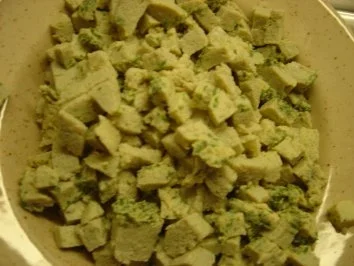 Rezept: Rindfleischsuppe mit grünem Eierstich Bild Nr. 3 Rindfleischsuppe mit grünem Eierstich - Rezept - Bild Nr. 3