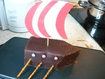 Wikinger- Schiff- Kuchen - Rezept - Bild Nr. 2