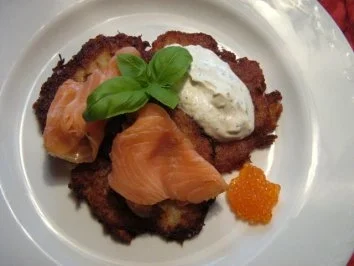 "Hatschel" mit Räucherlachs - Rezept