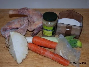 Hühnersuppe mit Einlagen - Rezept - Bild Nr. 2