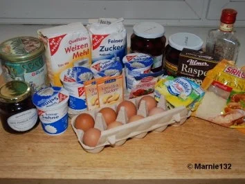 Rezept: Schwarzwälder Kirschtorte Bild Nr. 2 Schwarzwälder Kirschtorte - Rezept - Bild Nr. 2