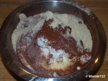 Rezept: Schwarzwälder Kirschtorte Bild Nr. 9 Schwarzwälder Kirschtorte - Rezept - Bild Nr. 9