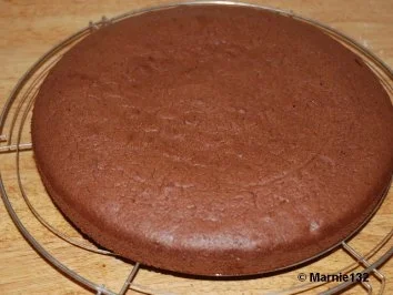 Rezept: Schwarzwälder Kirschtorte Bild Nr. 12 Schwarzwälder Kirschtorte - Rezept - Bild Nr. 12