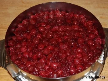 Rezept: Schwarzwälder Kirschtorte Bild Nr. 17 Schwarzwälder Kirschtorte - Rezept - Bild Nr. 17