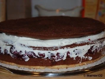 Rezept: Schwarzwälder Kirschtorte Bild Nr. 20 Schwarzwälder Kirschtorte - Rezept - Bild Nr. 20