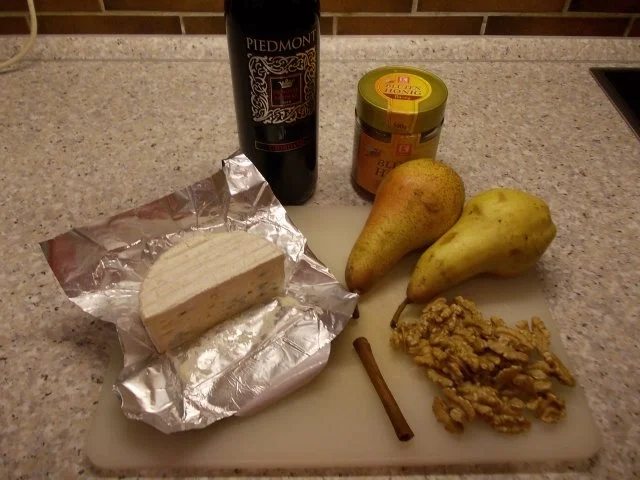 Rotweinbirnen mit Bavariablue - Rezept - Bild Nr. 2