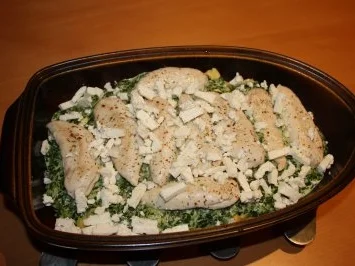 Rezept: Hähnchenfilet auf Tortellini-Spinatbett Bild Nr. 2 Hähnchenfilet auf Tortellini-Spinatbett - Rezept - Bild Nr. 2