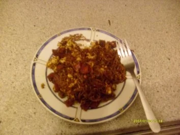 asiatisch gebratene Nudeln treffen den Bospurus - Rezept