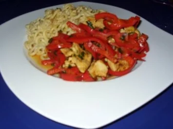 Hähnchenbruststreifen mit Paprika-Chili-Gemüse und Nudeln - Rezept - Bild Nr. 7