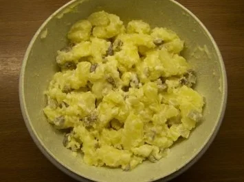 Rezept: Thüringer Kartoffelsalat Thüringer Kartoffelsalat - Rezept