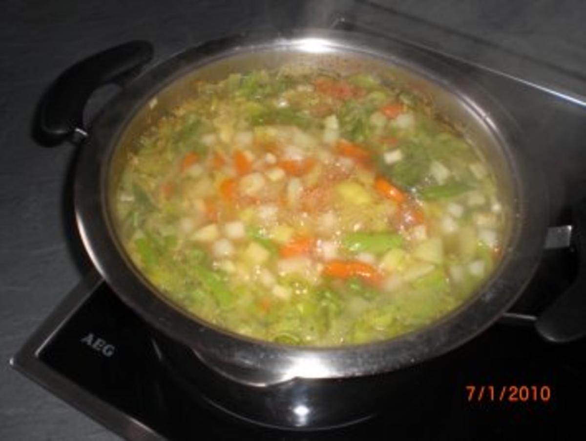 Klare Gemüsesuppe - Rezept - Bild Nr. 6