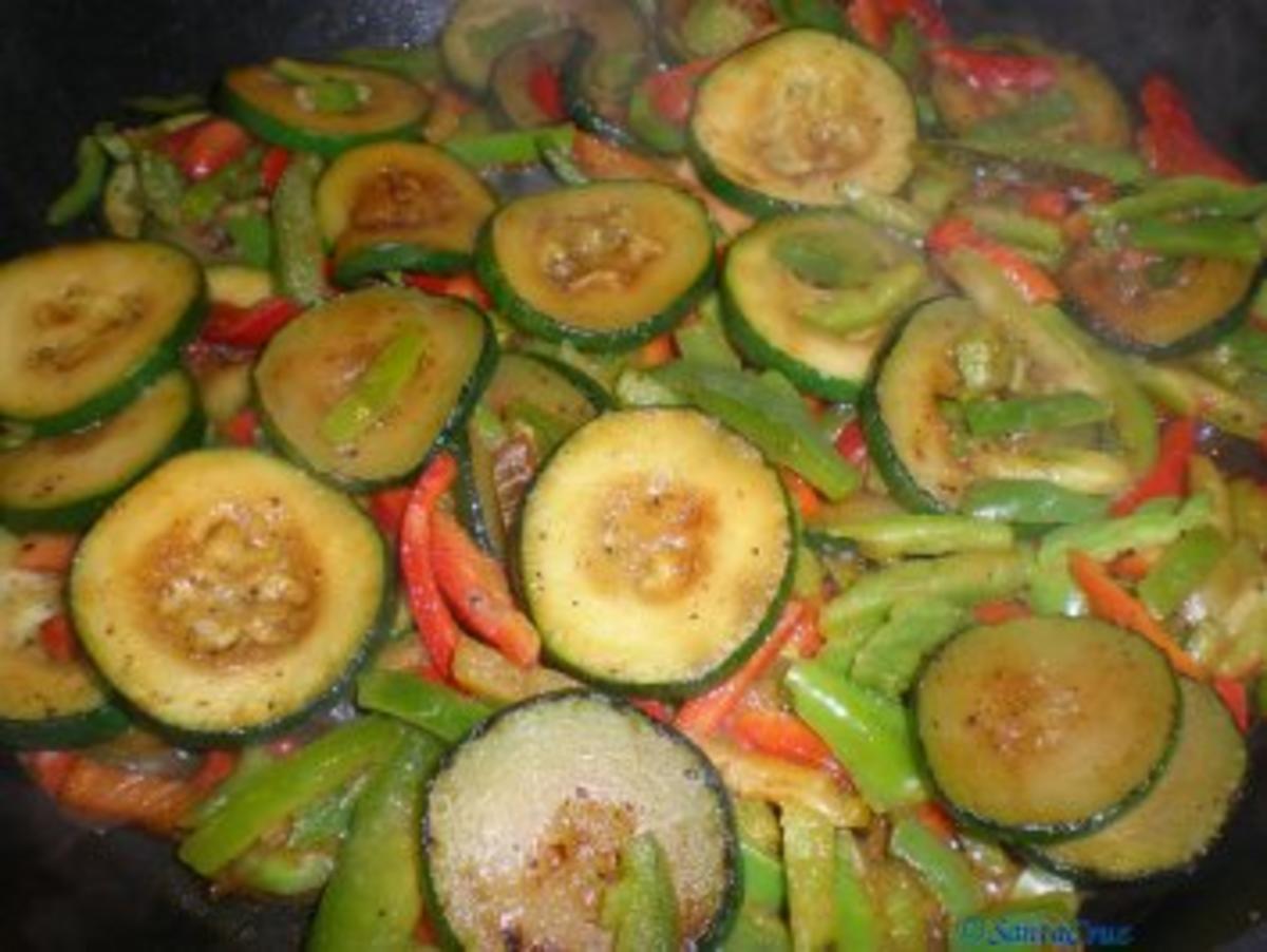 Paprika-Zucchini-Gemüse - Rezept