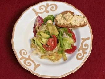 Rezept: Schafskäsecreme mit Bauernbrot und gemischter Salat (Hildegard Krekel) Schafskäsecreme mit Bauernbrot und gemischter Salat (Hildegard Krekel) - Rezept