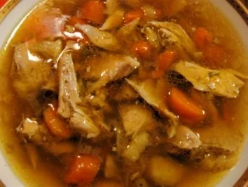 Hühnersuppe kräftig - etwas anders - Rezept