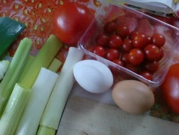 Rezept: Porree-Tomaten-Salat Bild Nr. 3 Porree-Tomaten-Salat - Rezept - Bild Nr. 3