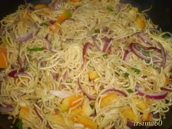 Rezept: Bratnudeln mit Ei Bild Nr. 7 Bratnudeln mit Ei - Rezept - Bild Nr. 7