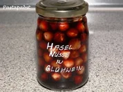 Haselnüsse in Glühwein - Rezept
