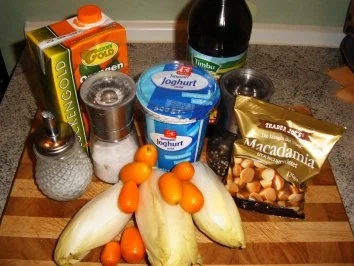 Rezept: Chicoreesalat mit Zwergorangen Bild Nr. 2 Chicoreesalat mit Zwergorangen - Rezept - Bild Nr. 2