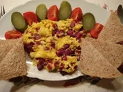 Rührei mit Salamiwürfel - Rezept