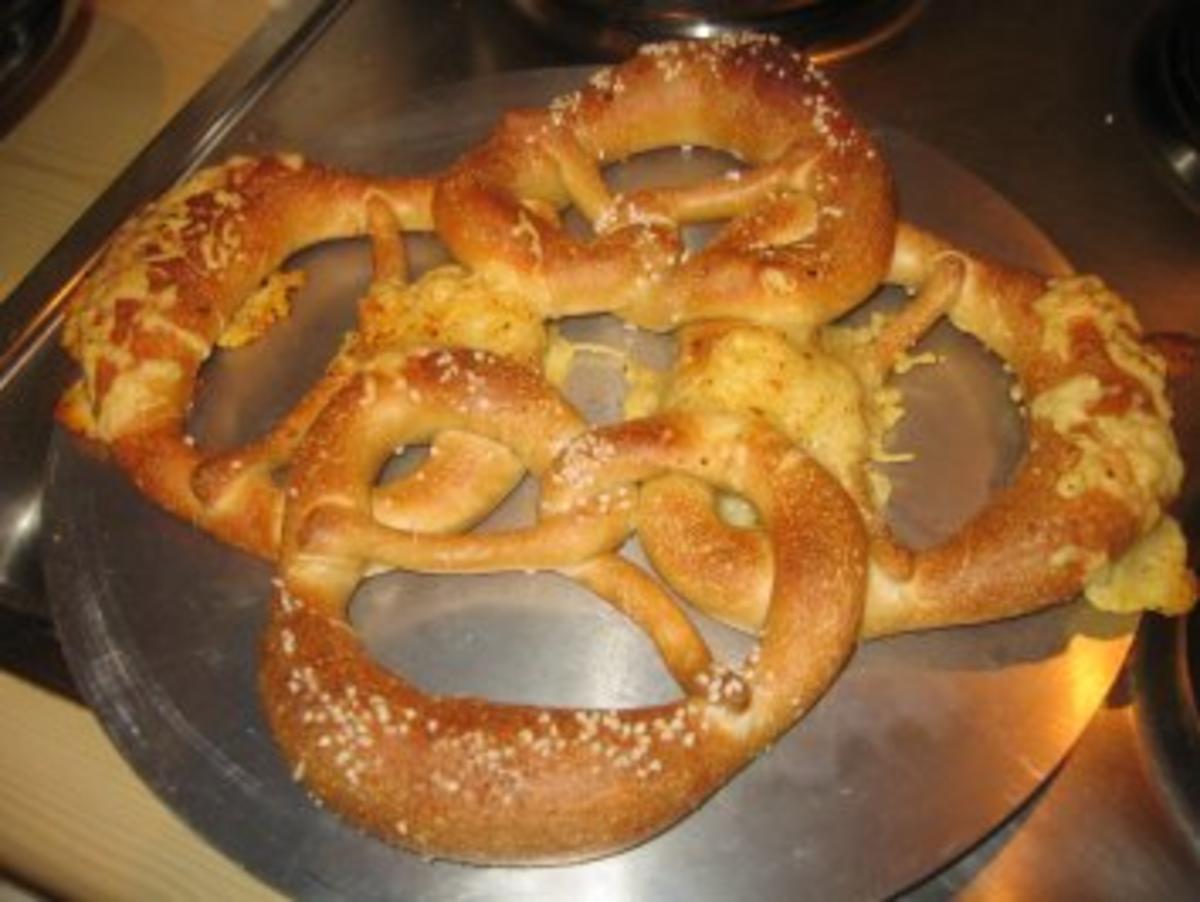 Brotzeit/ Snack: Käsebrezel Reigen - Rezept