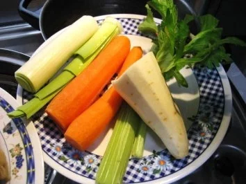 Rezept: Klare Rinderbrühe ... Bild Nr. 4 Klare Rinderbrühe ... - Rezept - Bild Nr. 4