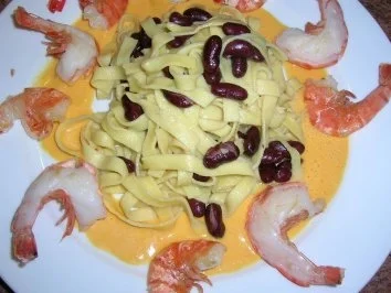 Fettuccini mit Paprikaschaum und Scampi - Rezept - Bild Nr. 3