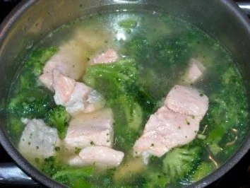 Rezept: Lachs - Broccoli - Sauce mit Bandnudeln Bild Nr. 3 Lachs - Broccoli - Sauce mit Bandnudeln - Rezept - Bild Nr. 3