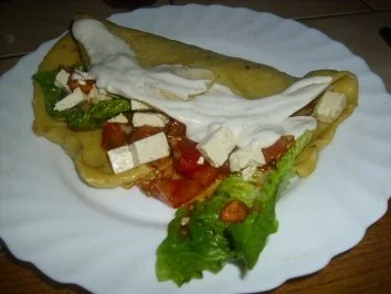 pikante Eierkuchen mit leichter Füllung - Rezept