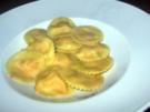 Ravioli mit Tomaten-Frischkäsefüllung - Rezept