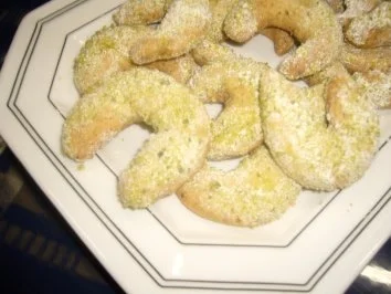 Pistazienkipferl - Rezept - Bild Nr. 2