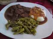 Rotwein-Senf-Gulasch - Rezept