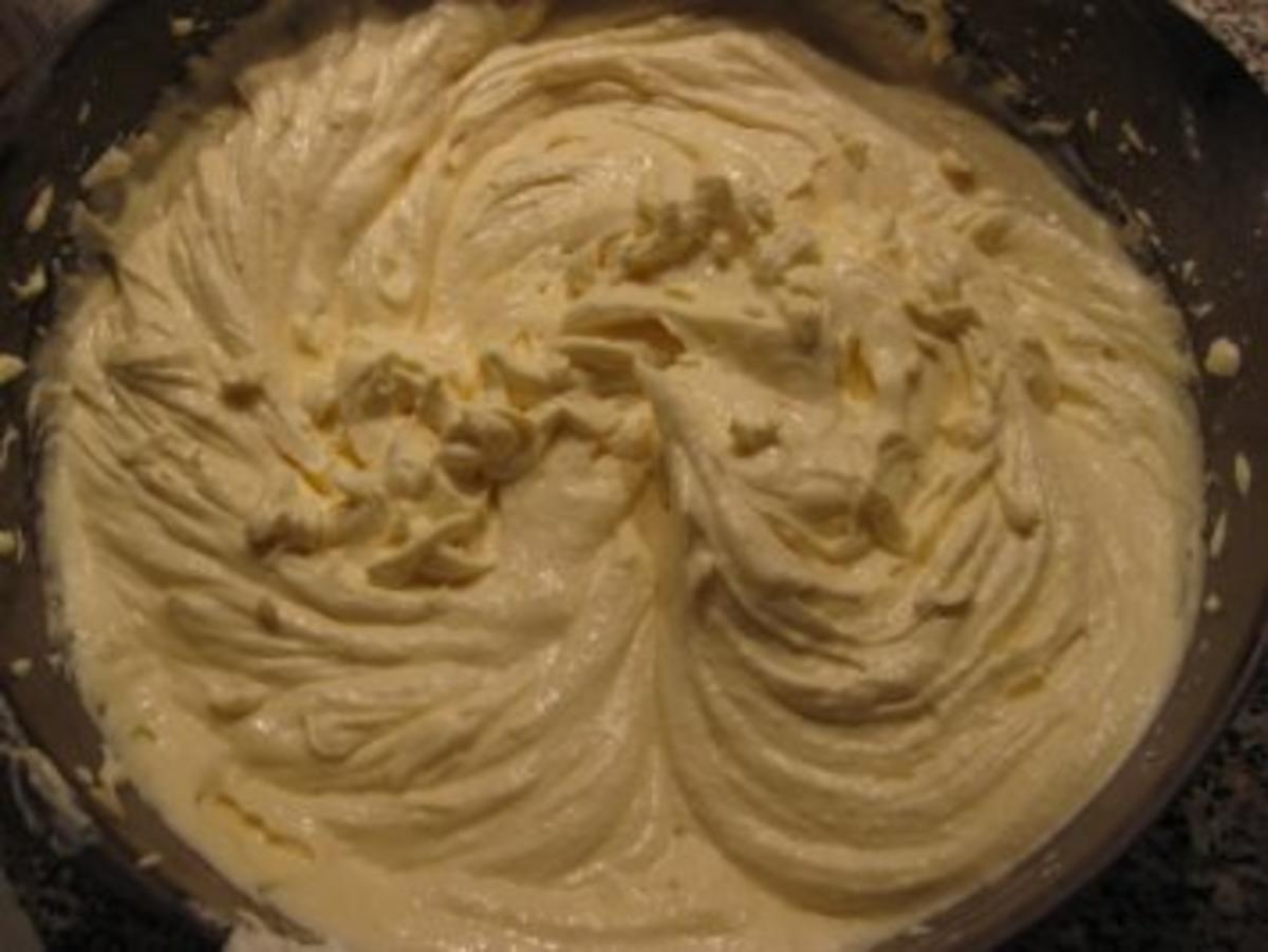 Käse-Apfel-Kuchen mit Marzipan - Rezept - Bild Nr. 3