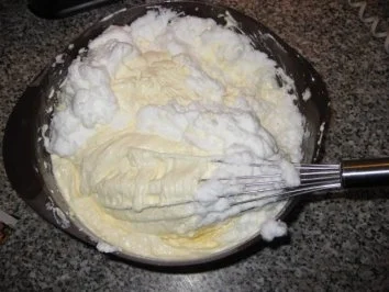 Käse-Apfel-Kuchen mit Marzipan - Rezept - Bild Nr. 4