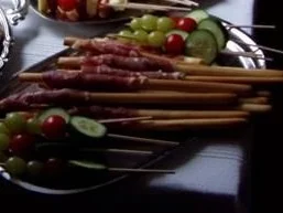 "SNACK" Schinken-Grissini-Stangen - Rezept