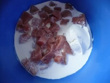 Rezept: Lachspastete mit Blätterteig Bild Nr. 2 Lachspastete mit Blätterteig - Rezept - Bild Nr. 2