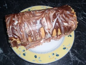 Rezept: Biskuitroulade Bild Nr. 2 Biskuitroulade - Rezept - Bild Nr. 2