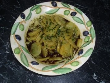 Rezept: Erdäpfelsalat Erdäpfelsalat - Rezept