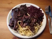 Hasenkeulen in Rotwein/ Pilzsoße - Rezept