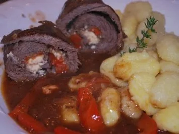 Rinderrouladen mit  Feta und Paprika - Rezept - Bild Nr. 3