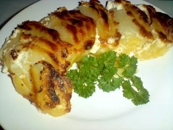 Kartoffel-Auflauf mit Creme Fraiche - Rezept