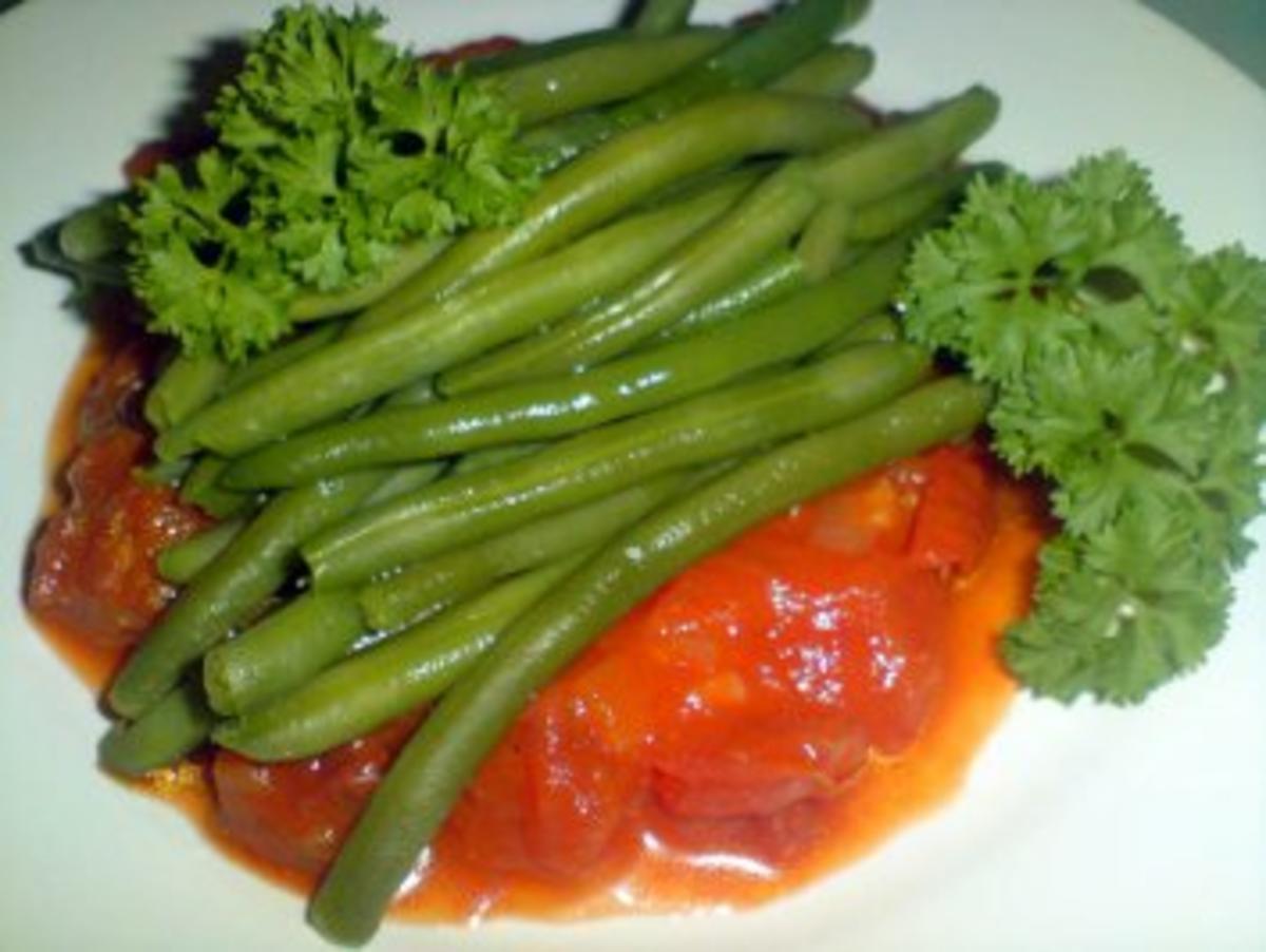 Grüne Bohnen mit Tomatensoße - Rezept