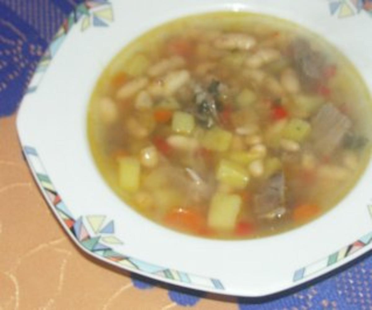 Weiße Bohnensuppe