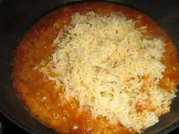 Königin Pastete mit Paprika-Reis-Hähnchen Füllung - Rezept - Bild Nr. 3