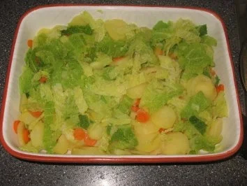 Rezept: Wirsing-Kartoffel-Möhren-Auflauf Bild Nr. 10 Wirsing-Kartoffel-Möhren-Auflauf - Rezept - Bild Nr. 10