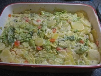 Rezept: Wirsing-Kartoffel-Möhren-Auflauf Bild Nr. 11 Wirsing-Kartoffel-Möhren-Auflauf - Rezept - Bild Nr. 11