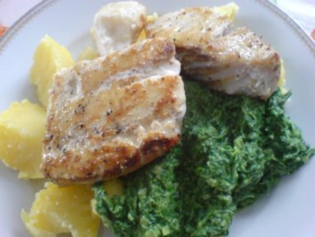 Bilder für Seelachsfilet auf Spinatbett - Rezept