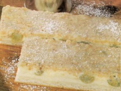 Stachelbeerkuchen mit "Speckfett"-Glasur - Rezept