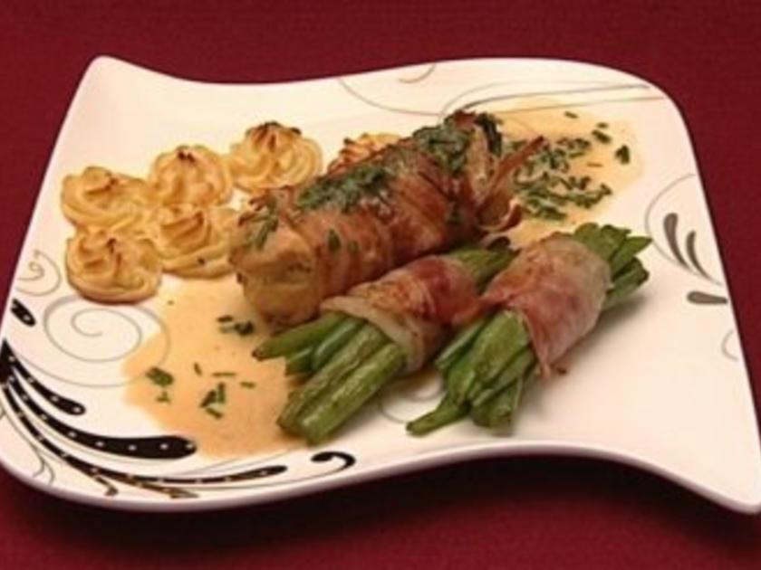 Hähnchenroulade mit Frischkäsefüllung, Bohnen und Herzoginkartoffeln ...