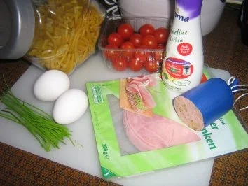 Rezept: Maccheroni-Schinkenauflauf mit Kräutern Bild Nr. 2 Maccheroni-Schinkenauflauf mit Kräutern - Rezept - Bild Nr. 2