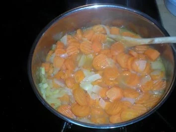 Rezept: SUPPE- " Möhrensuppe thailändisch" Bild Nr. 2 SUPPE- " Möhrensuppe thailändisch" - Rezept - Bild Nr. 2